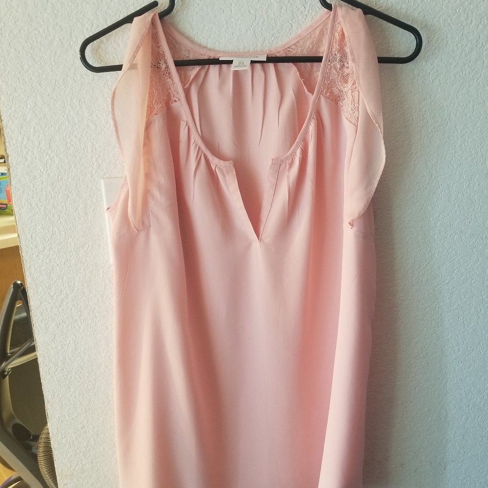 Maternity pink shirt